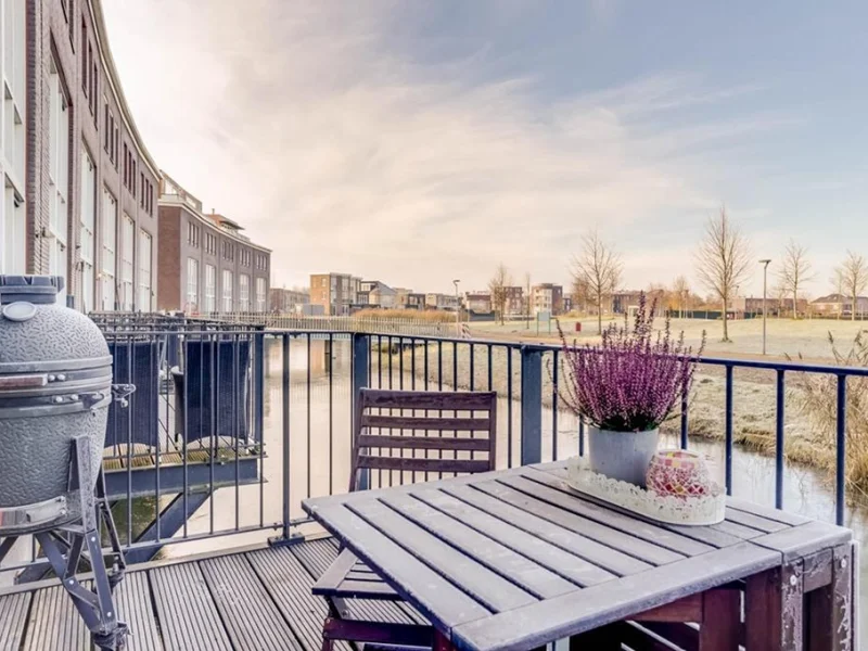 Beneluxlaan 620, Almere