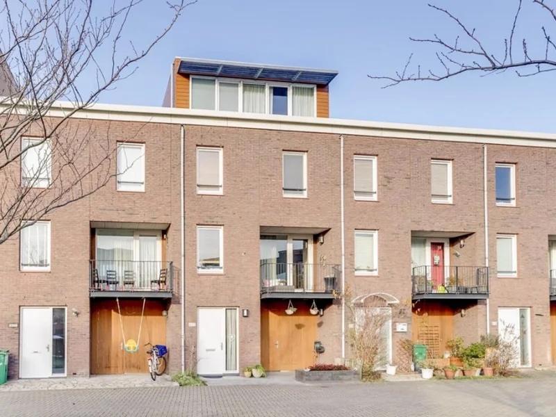 Beneluxlaan 620, Almere