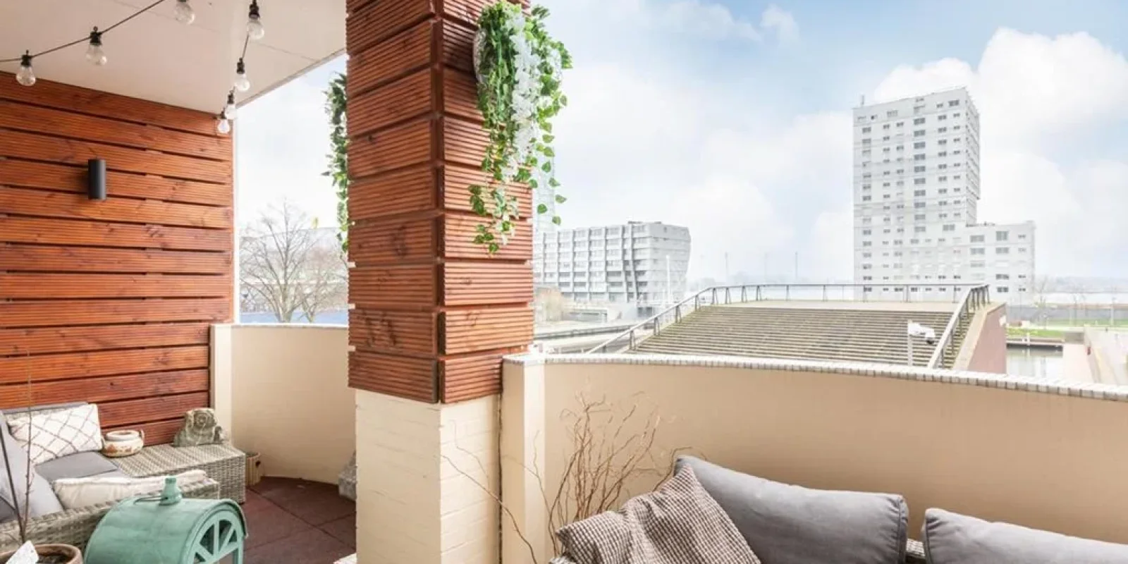 Deventerpad 30, Almere