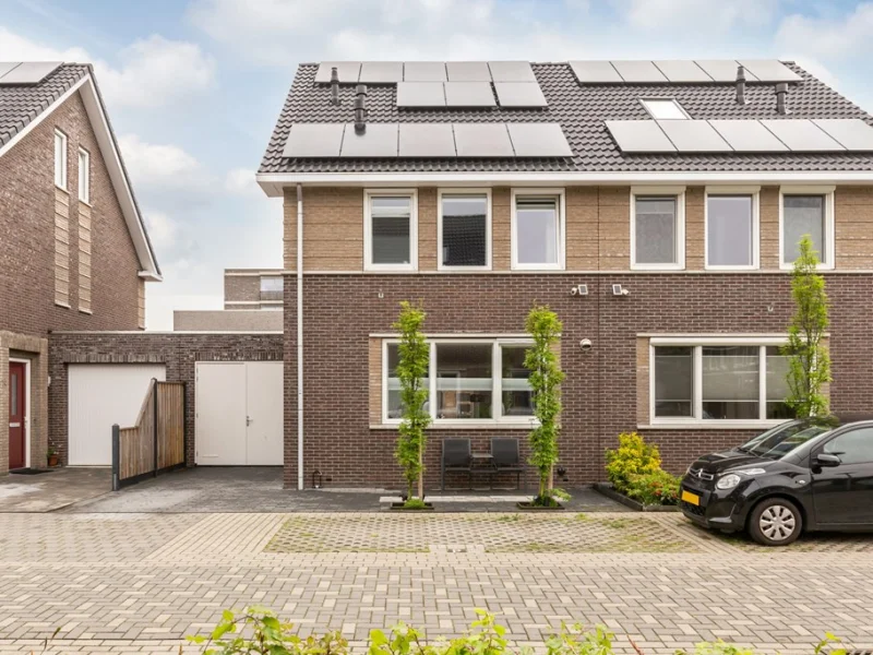 Doerianstraat 12, Almere