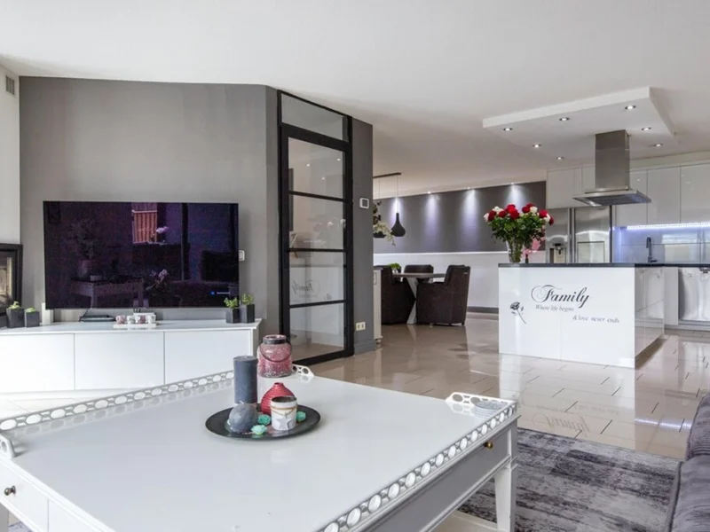 Jaap ter Haarstraat 2, Almere