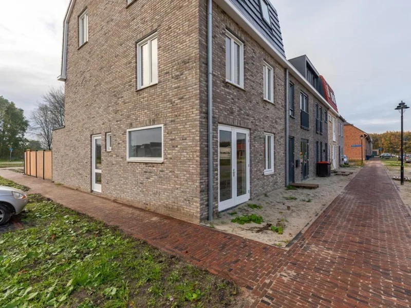 Joh. Van Der Waalsweg 5, Almere