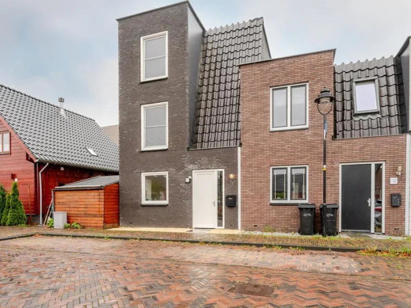Karl Braunstraat 22, Almere