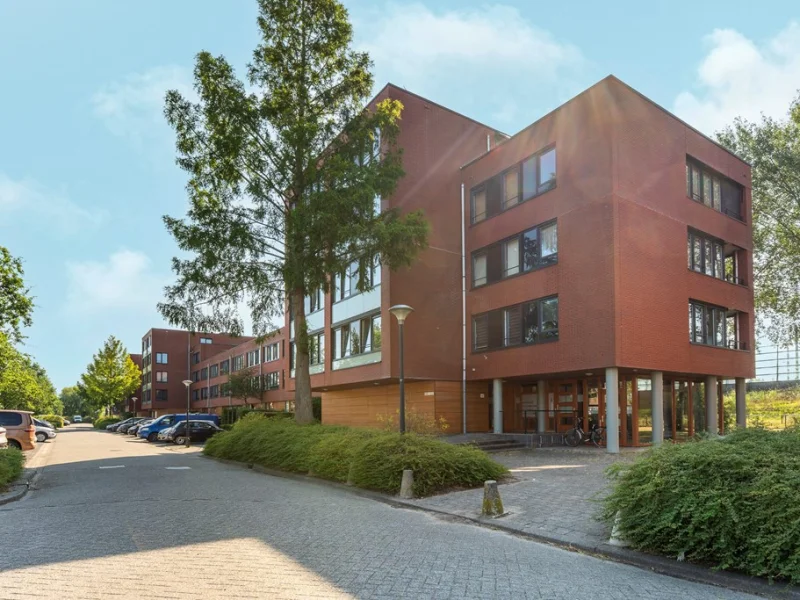 02-Laan der V.O.C. 346 - Almere.jpg