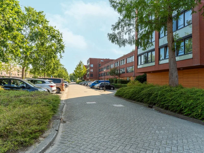 03-Laan der V.O.C. 346 - Almere.jpg