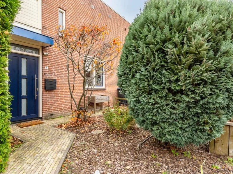 Leemwierde 8, Almere