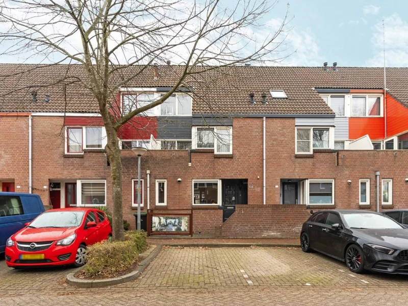 Middenhof 124, Almere