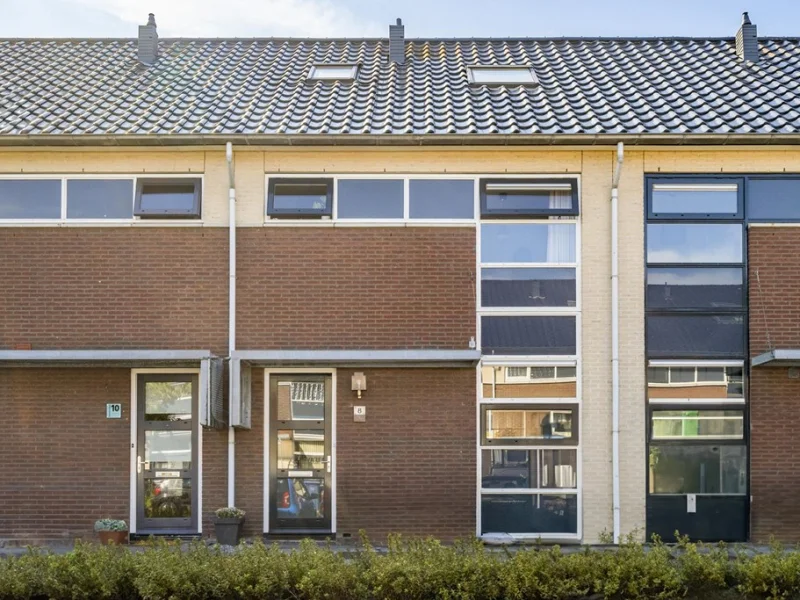 Olle Kapoenstraat 8, Almere
