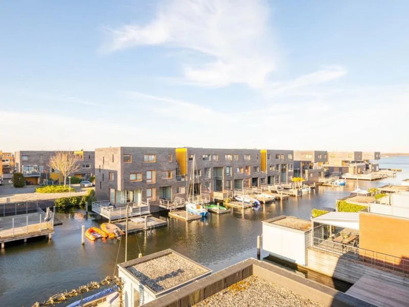 Plecht 13, Almere