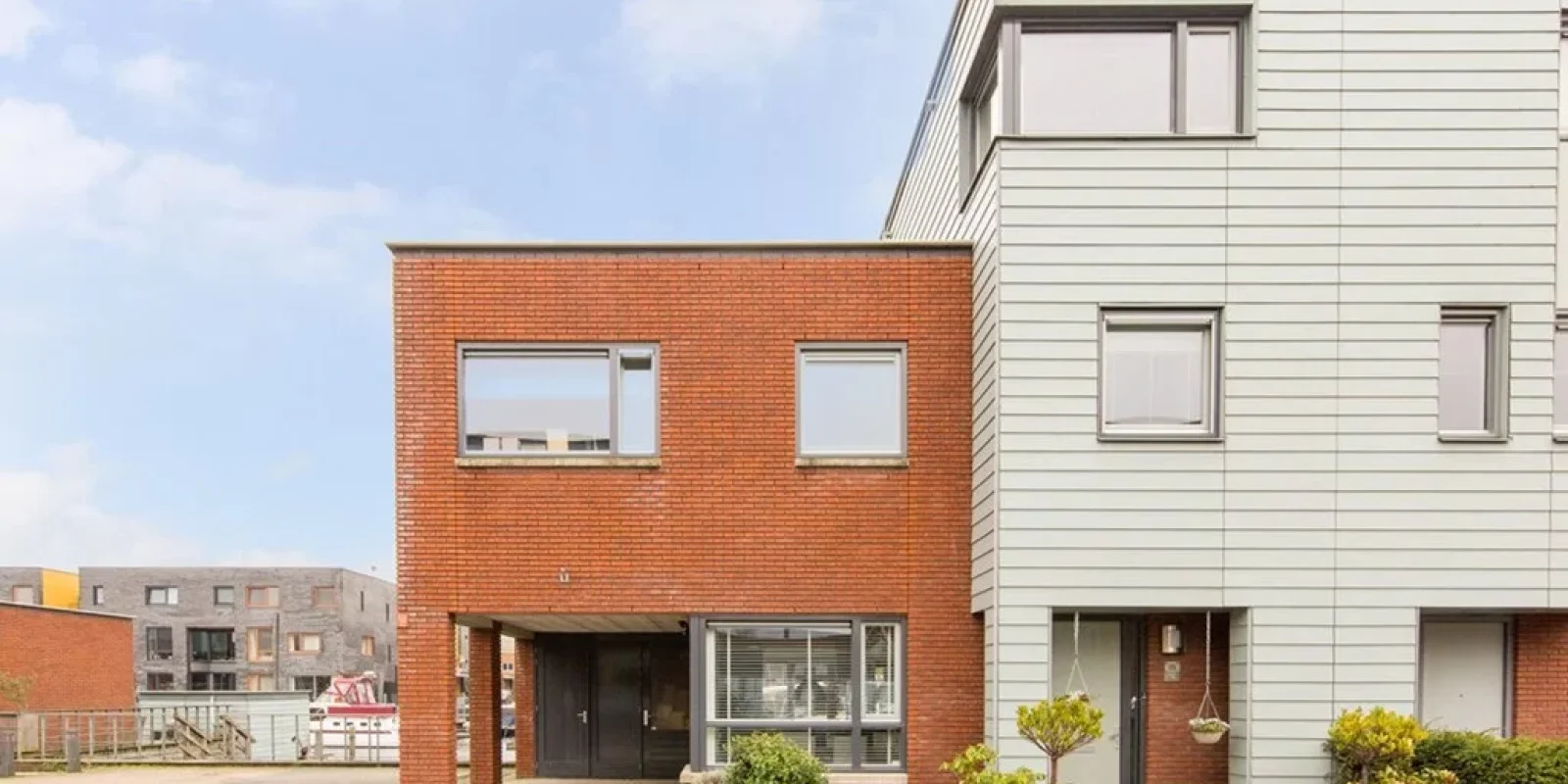 Plecht 15, Almere