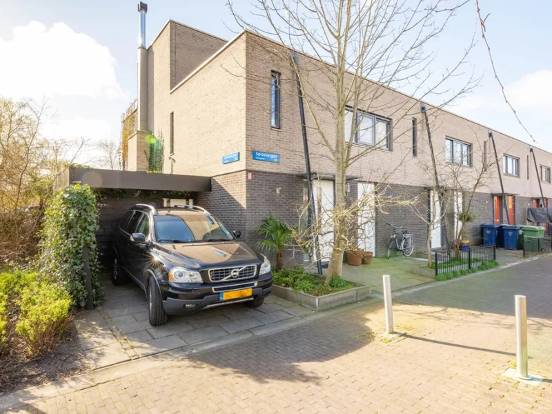 Spitsbergen 46, Almere