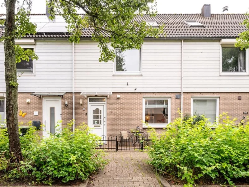 Volkerakpad 11, Almere