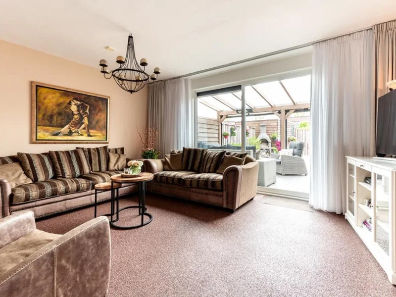 Vooronder 56, Almere