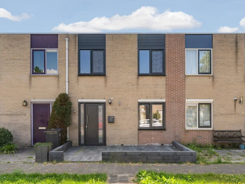 Zonnebloemweg 8, Almere