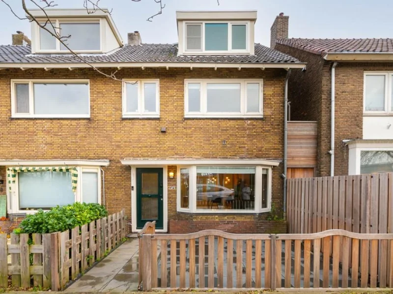 Pellekaanstraat 6, Koog aan de Zaan