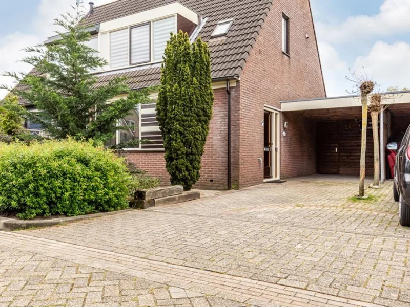 Horst 32 32, Lelystad